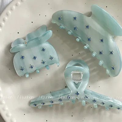 Diamond inlaid blue grab clip with butterfly back spoon high-end sense acetic acid grab clip with high hair volume shark clip
