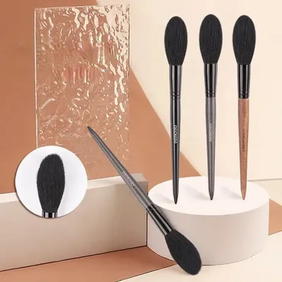 Professional Goat Hair Face Makeup Highlighter Blending Brush Long Handle Blush Brush Concealer