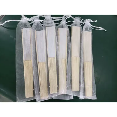 24 /70pcs Personalized Engraved White Folding Elegant Silk Hand Fan with Gift bag Wedding & Party