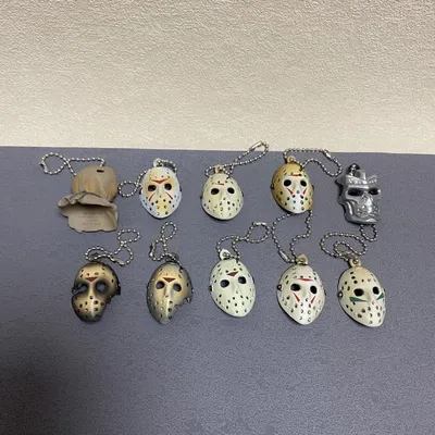 Japanese Genuine Gacha Scale Model The Black Friday Jason·Voorhees Mask Pendant Action Figure Toys