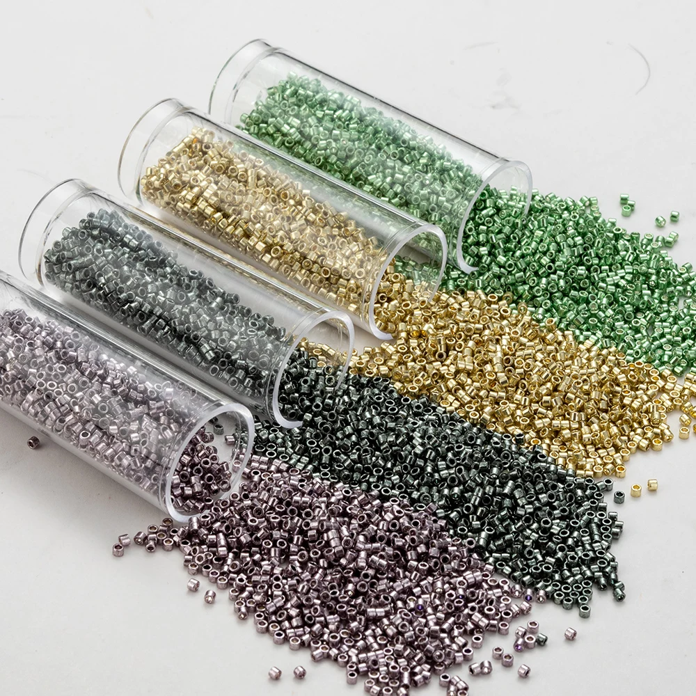 1000 Pieces 1.6x1.3MM 11/0 Japanese Quality Metallic Glass Seed Beads For Handmade Beadwork 5Grams/Bag