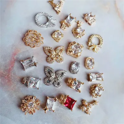 10pcs Love Butterfly Perfume Bottle Alloy Nail Art Zircon Crystal Metal Manicure Nails Accesorios Supplies Decorations Charms