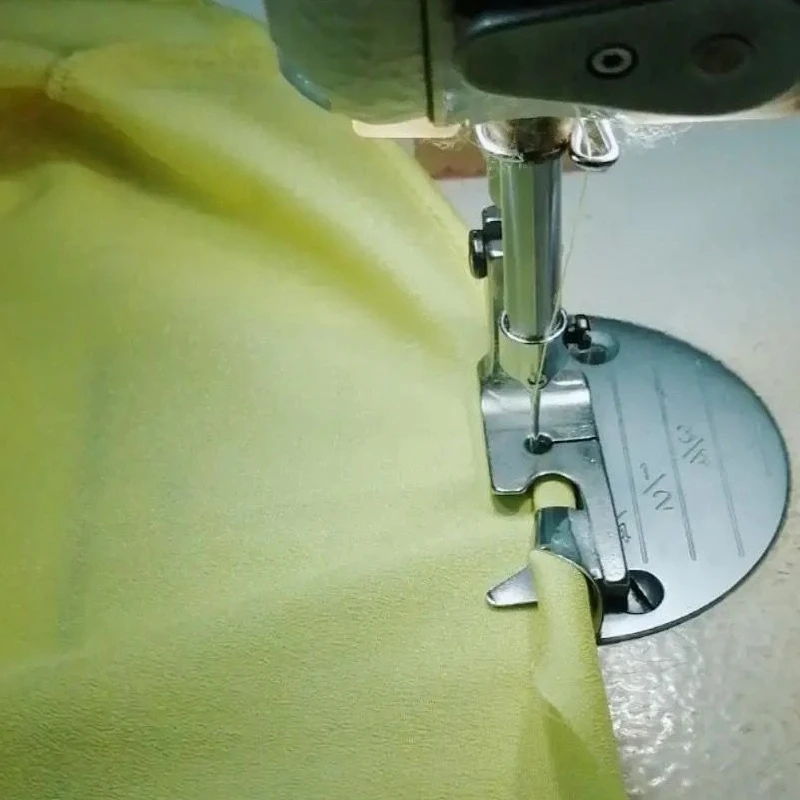 Industrial Sewing Machine Curved Hemming Foot Silk Chiffon Skirt Crimping Presser Foot Hem Pull Tube Presser Foot 1 PCS