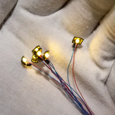 20pcs Ho 1:87 Scale Spotlight Model 3V Outdoor Billboard Lamp Architecture Building Materials