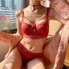 Sexy ultradünnes Spitzen-BH-Set, klassische schwarze hohle Unterwäsche, Übergröße C D E 90C 95D Cup Büstenhalter, atmungsaktive Stickerei-Dessous