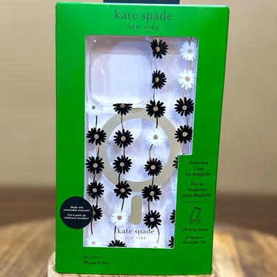 Kate Spade Cell Phones & Accessories | Kate Spade Hard Shell Case With Magsafe For Iphone 15 Pro - Daisy Chain | Color: Black/White | Size: Iphone 15 Pro