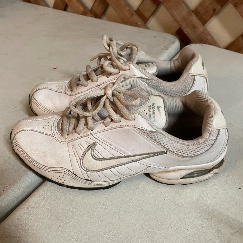 Nike Shoes | White Nike Tennis Shoes | Color: White | Size: 7