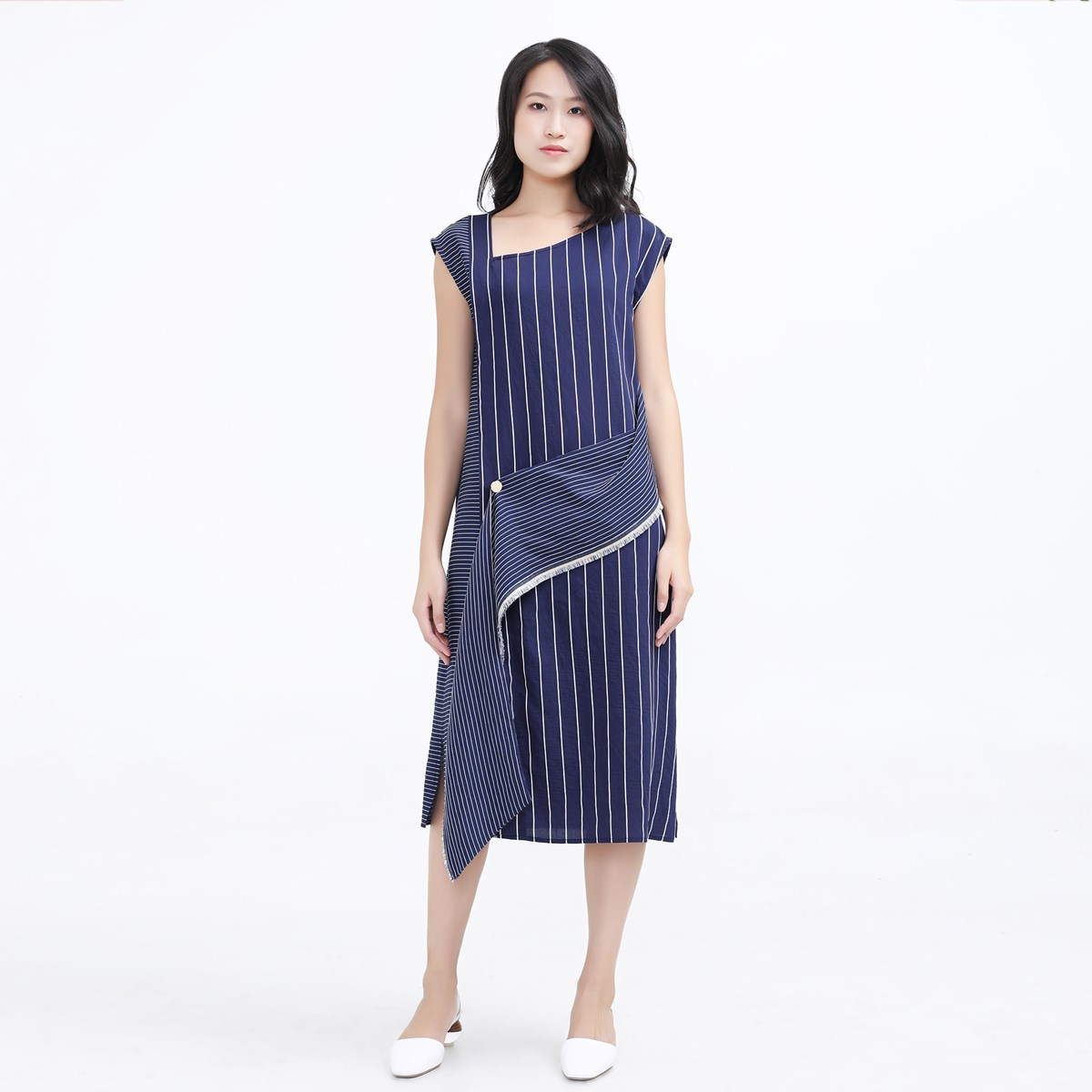 Asymmetrisches Midikleid mit Trapezstreifen Image