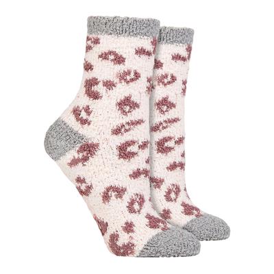 2 Pack Damen kuschelige Socken in Geschenkbox | Wildfeet | Womens Fleece Lounge Bed Socks - Leopard Image