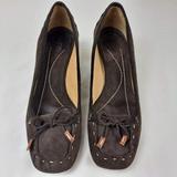 Kate Spade Shoes | Kate Spade Size 7m Brown Suede Loafers Kitten Heel Square Toe Bow On Top | Color: Brown/Cream | Size: 7