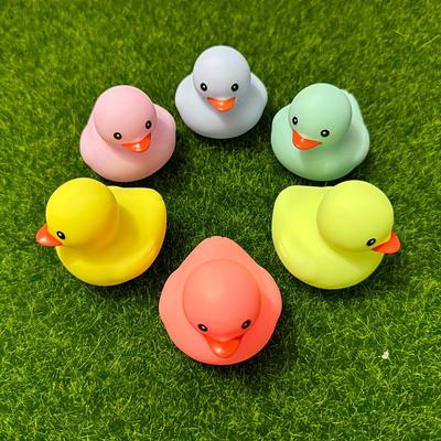 6pcs Different Colors Bath Toys Little Duck Pinch Call Water Toys
