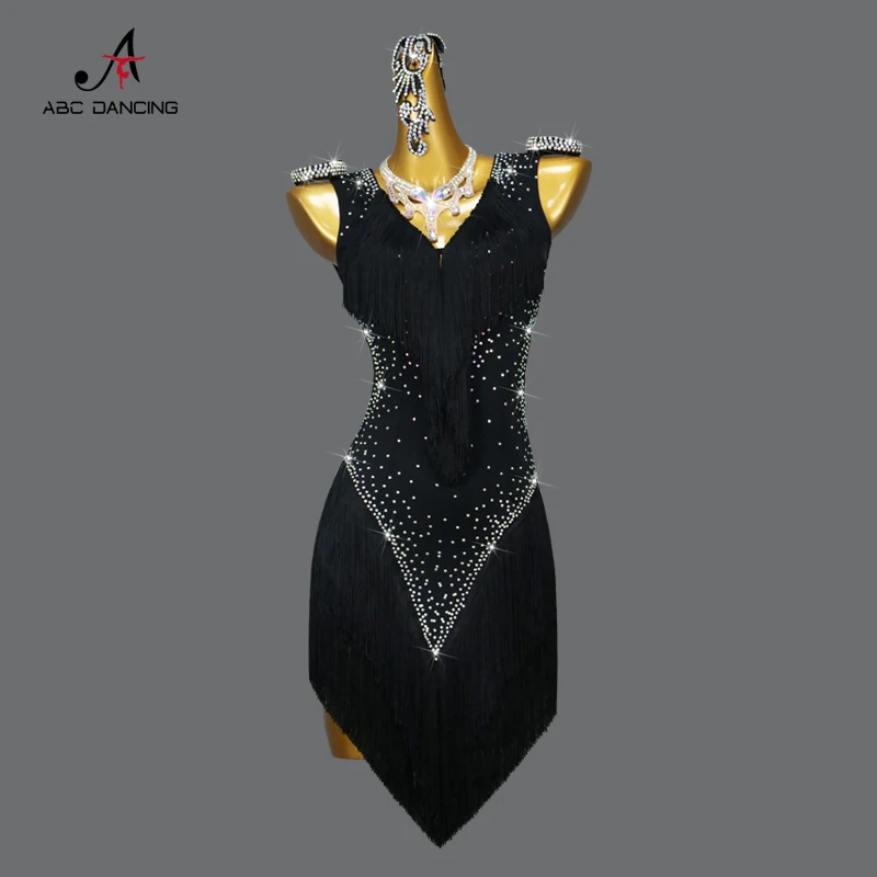 Abito latino nero Performance Dance donna abbigliamento femminile nappe Costume sportivo sala da ballo per ragazze abbigliamento da allenamento personalizza Cha Haute qualité Abito da Ballo Latino