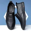 Business Leder Männer Schuhe Sommer Slip auf Loafers Atmungsaktive Männer Casual Leder Weiche Schuhe Schwarz Wohnungen Fahren Schuhe Mokassins
