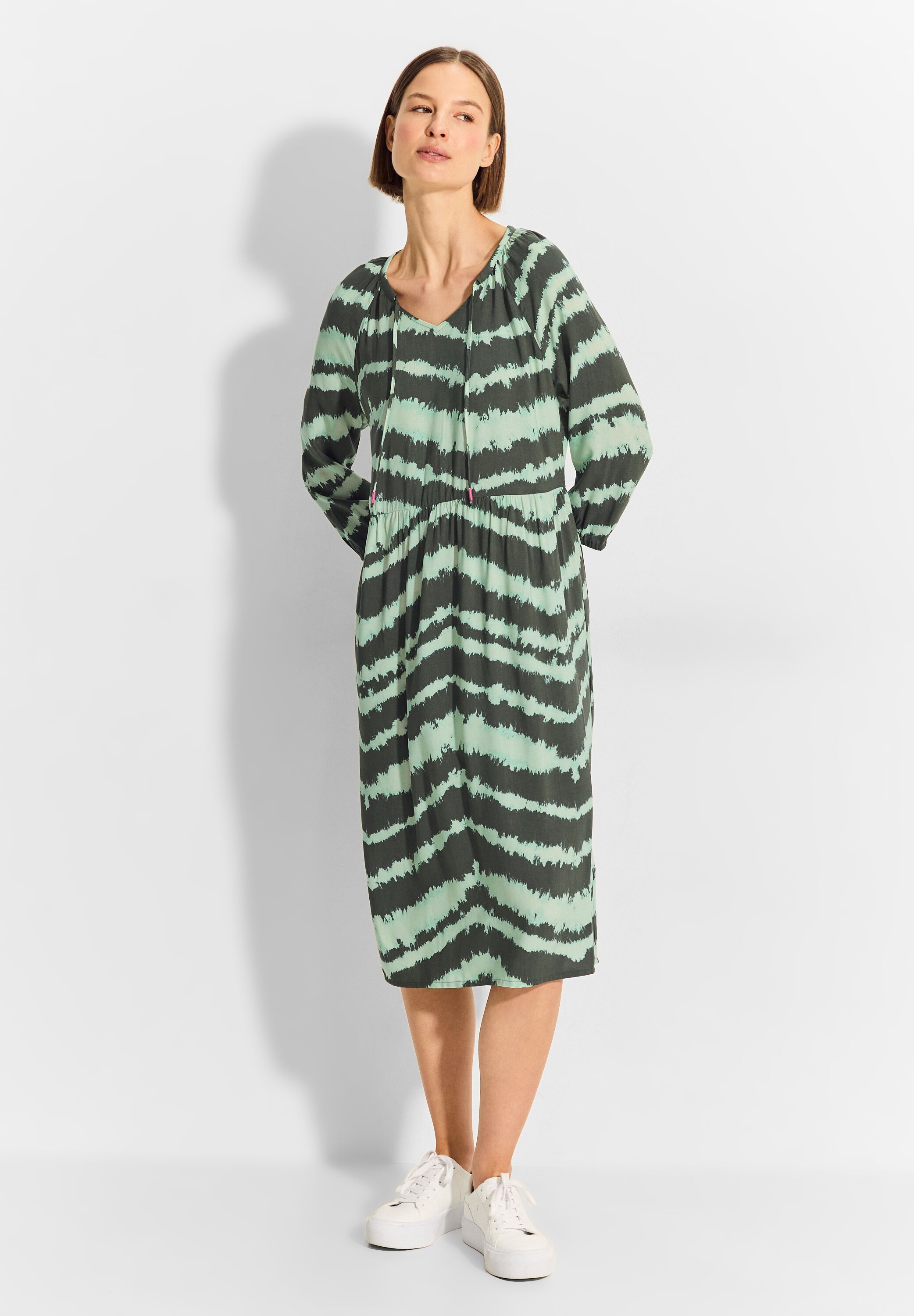 Blusenkleid CECIL, Damen, Gr. S (38), US-Größen, grün (cool khaki), Stoff, 100% Viskose, gemustert, gerade kniebedeckend, V-Ausschnitt, Bündchen, Kleider Blusenkleid, mit Taillierung