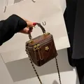Borsa a secchiello piccola a tracolla per donna Mini pochette classiche Borsa a tracolla con catena in metallo con piccola scatola quadrata femminile