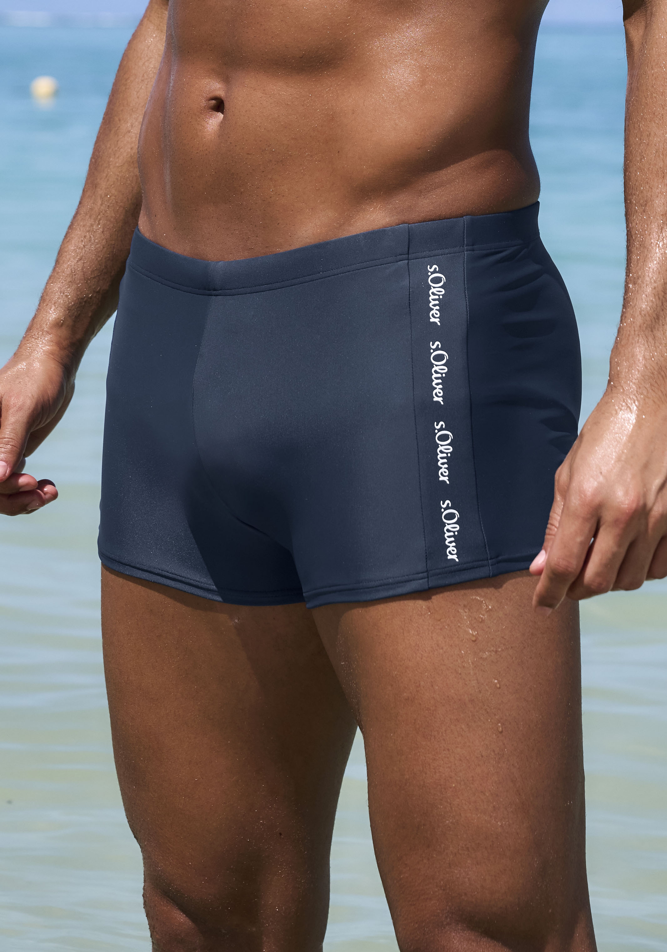 Boxer-Badehose S.OLIVER, Herren, Gr. 4, N-Gr, blau (marine), Recycling-Polyamid, unifarben, Badehosen, mit Markenschriftzügen Image