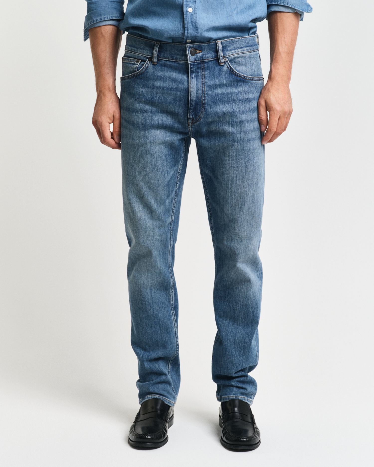 Regular-fit-Jeans GANT "REGULAR GANT JEANS", Herren, Gr. 31, Länge 32, blau (mid blau worn in), Denim/Jeans, Obermaterial: 97% Baumwolle, 2% Polyester, 1% Elasthan, regular fit, Jeans