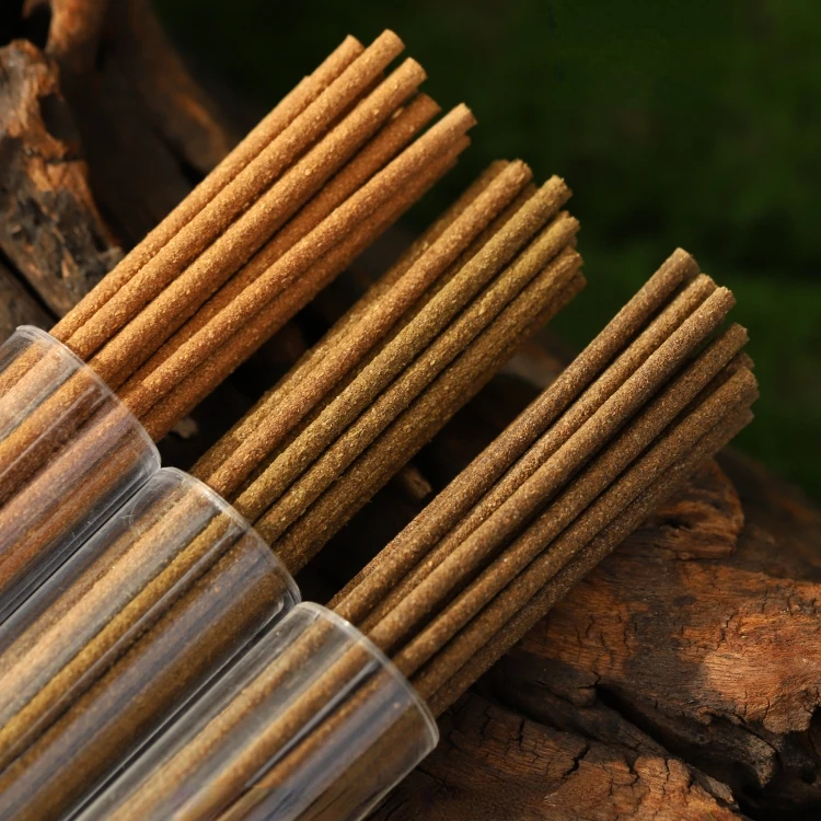 Palo Santo Peruanisches Heiligholz-Räucherstäbchen, weißer Salbei, kalifornische Zeder-Aromatherapie, natürliche Pflanzen, Yoga-Aromatherapie für den Innenbereich Image