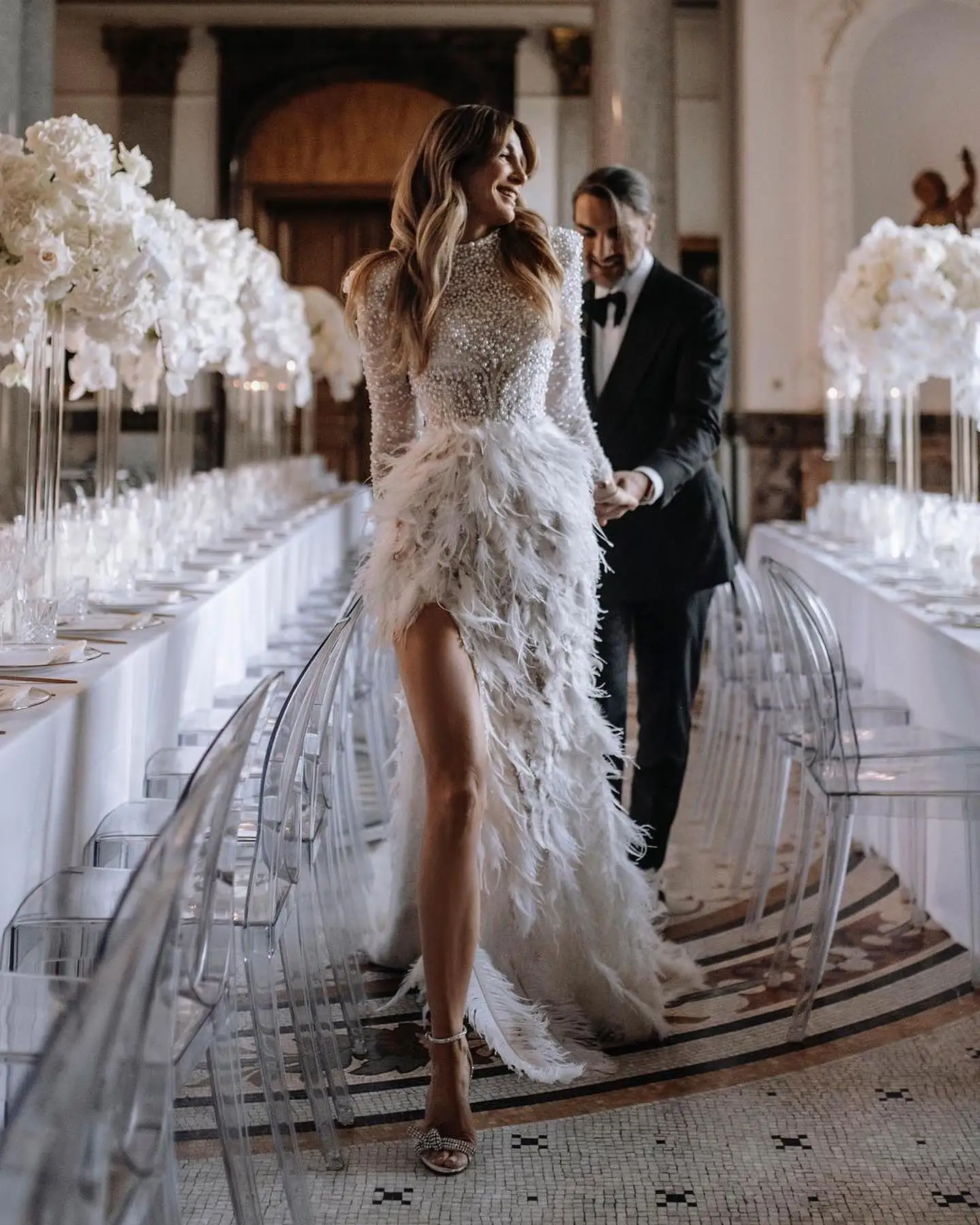 Luxus Meerjungfrau Hochzeit Kleid Jewel Perlen Hohe Taille Lange Ärmeln Federn Seite Split Gericht Kleid Nach Maß Vestidos De Novia Image