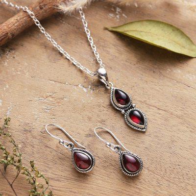 Duchess of Passion,'Sterling Silver and Natural Garnet Jewelry Set from India'