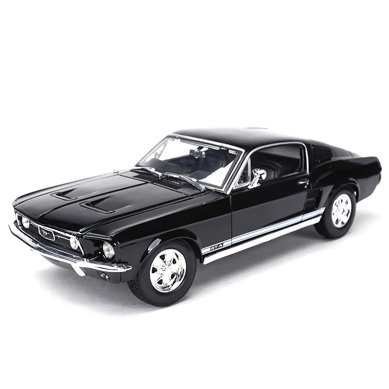 Maisto 1:18 1967 Ford Mustang GTA Fastback Sportwagen Statische Simulation Druckgussfahrzeuge Sammlerstück Modellauto Spielzeug