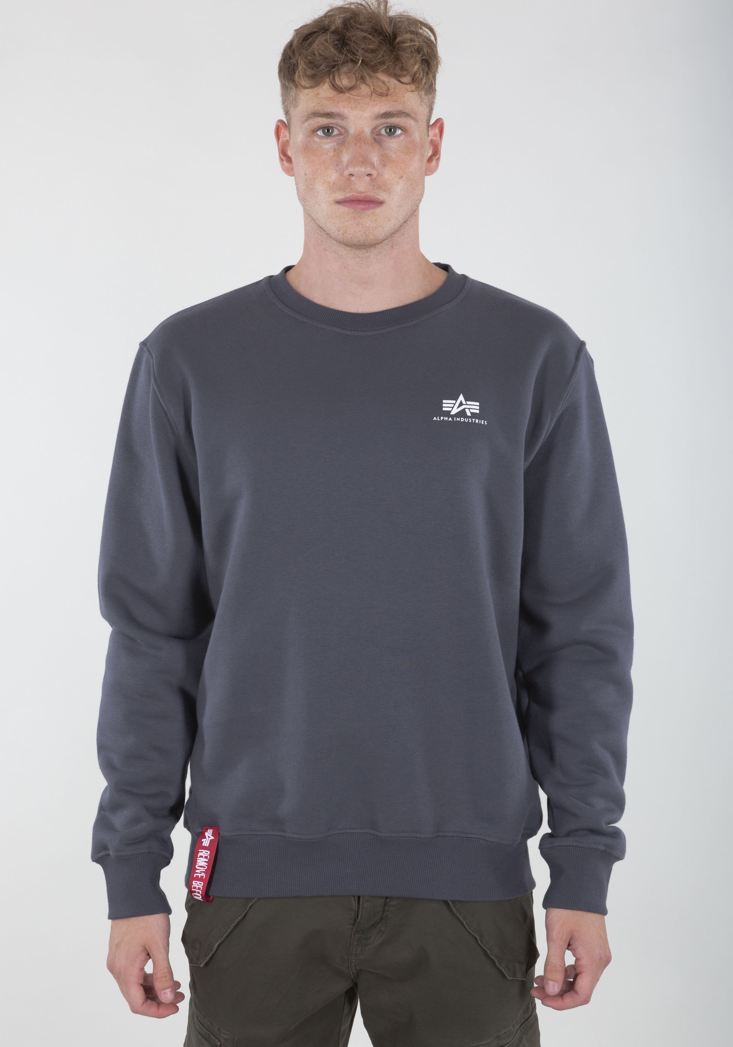 Sweatshirt ALPHA INDUSTRIES "Basic Sweater small Logo", Herren, Gr. XL, grau (grauschwarz), angeraute Sweatware, Obermaterial: 100% Baumwolle, bedruckt, normal normal, Rundhals, Rippbündchen, Sweatshirts Image