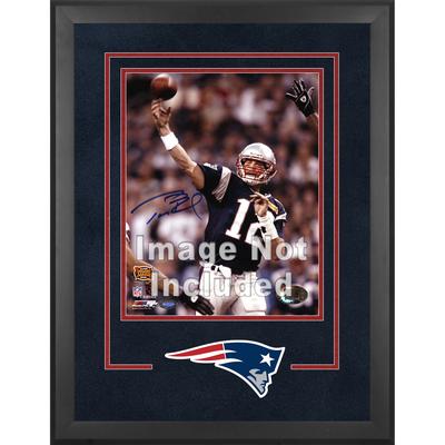 New England Patriots Deluxe-Fotorahmen im Hochformat, 40,6 x 50,8 cm, mit Team-Logo Image
