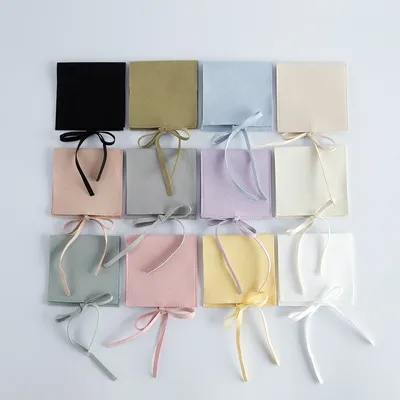 100pcs Microfiber Velvet Bag 6x6cm Jewelry Presents Bags for Earrings Necklace Tarot Christmas