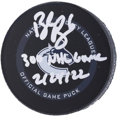 Von Brock Boeser signierter offizieller Spielpuck der Vancouver Canucks mit der Aufschrift „300. NHL-Spiel 24.02.22“ Image