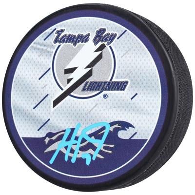 Haydn Fleury Tampa Bay Lightning signierter 2022-23 Reverse Retro Hockey Puck Image