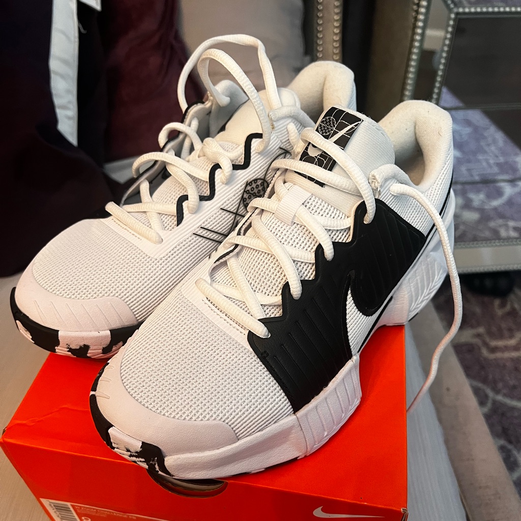 Nike Shoes | Brand New Women’s Nike Pickleball Tennis Sneaker Size 8 | Color: Black/White | Size: 8