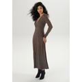 Maxikleid ANISTON SELECTED, Damen, Gr. 46, N-Gr, schwarz (schwarz, rot, grün, weiß), Single Jersey, Obermaterial: 95% Viskose, 5% Elasthan, bedruckt, gemustert, feminin, figurumspielend knöchelfrei, V-Ausschnitt, Langarm, Kleider, mit V-Ausschnitt...