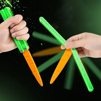 3D Gravity Butterfly Training Knife, Butterfly Knife Decompression Carrot Plastic Cutting No Edge