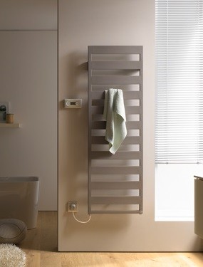 Kermi Badheizkörper Casteo-E BH1533x30x500mm max.P600, glanzslb, FKS re. weiß,Schuko, CTE10150050WJX CTE10150050WJXK Image