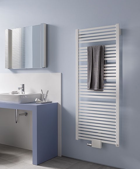 Kermi Badheizkörper Geneo quadris-E BH1774x32x896mm max.P1500, weiß, FKS li. weiß,Schuko, GQE1018009 GQE101800902IXK Image