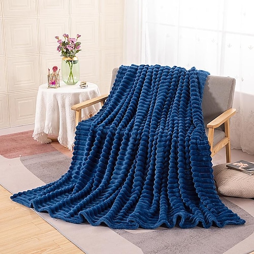 Fleecedecke extra groß, superweiche und warme Überwurfdecke für Couch, Sofa und Bett, kuschelig, flauschig und leicht Image