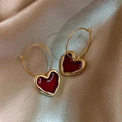 2024 New Korean Love Heart Earrings for Women Fashion Red Heart Vintage Enamel Metal Drop Earring