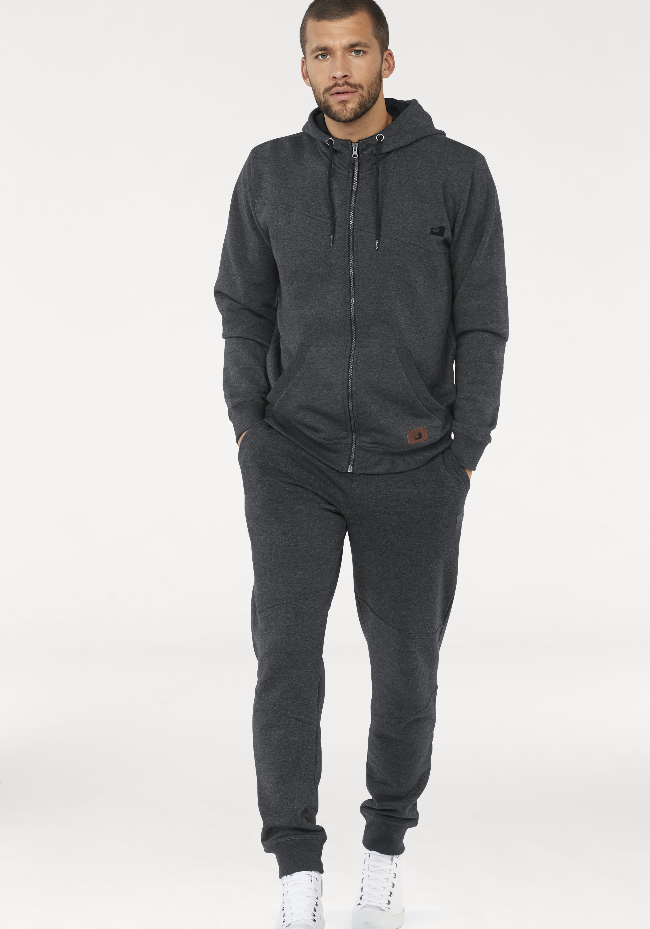 Jogginganzug OCEAN SPORTSWEAR "Comfort Fit", Herren, Gr. XXL (60/62), grau (anthrazit), angeraute Sweatware, Obermaterial: 60% Baumwolle, 40% Polyester. Kapuzenfutter: 100% Baumwolle, meliert, bequem, Sportanzüge, Topseller Image