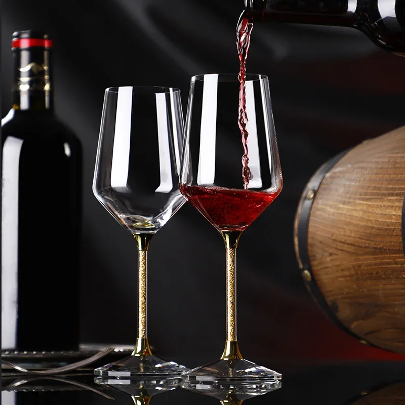 Goldes Kristallglas-Rotweinglas-Set aus nüchternem Weinglas Highball-Weinglas, personalisiertes kreatives Haushalts-Luxus-High-End Image