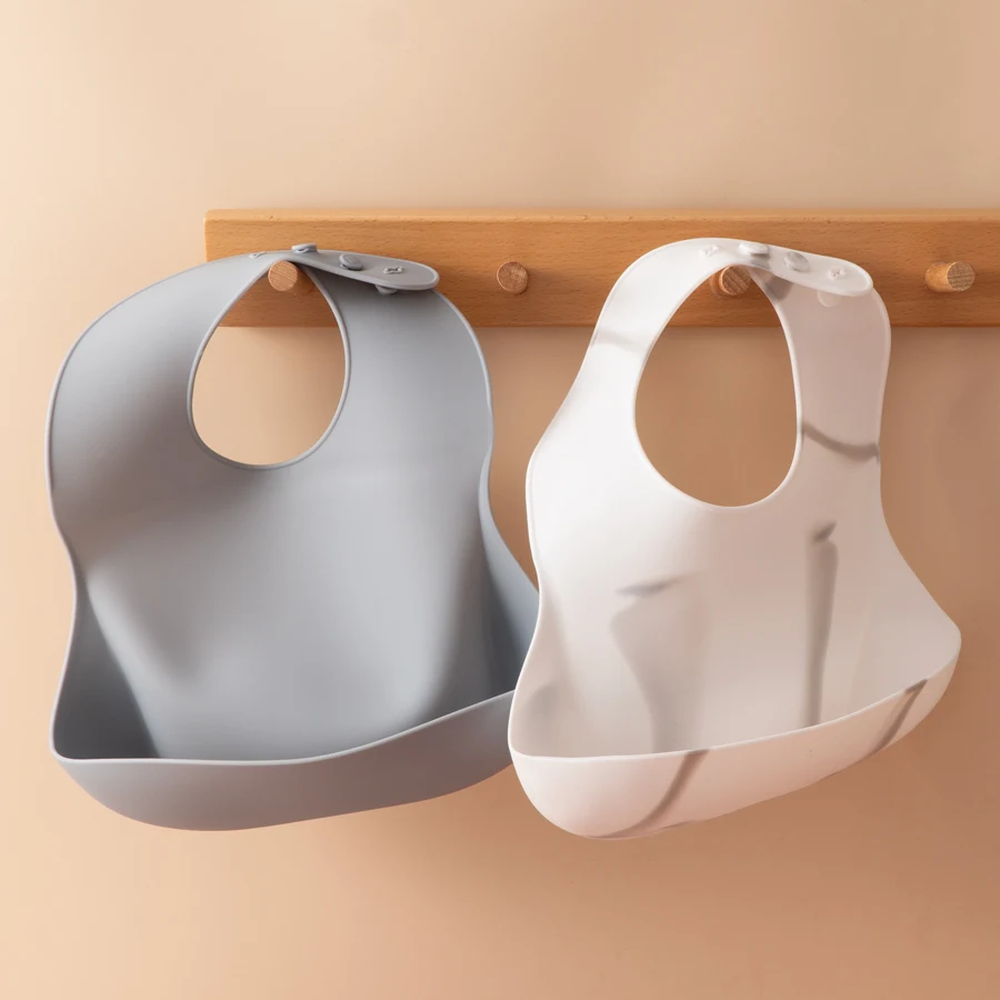 2 Stück wasserdichte Baby Lätzchen Baby Zeug bpa frei einfarbig Kinder Lätzchen Mädchen Junge verstellbare weiche Silikon Fütterung Lätzchen Baby Zeug Image