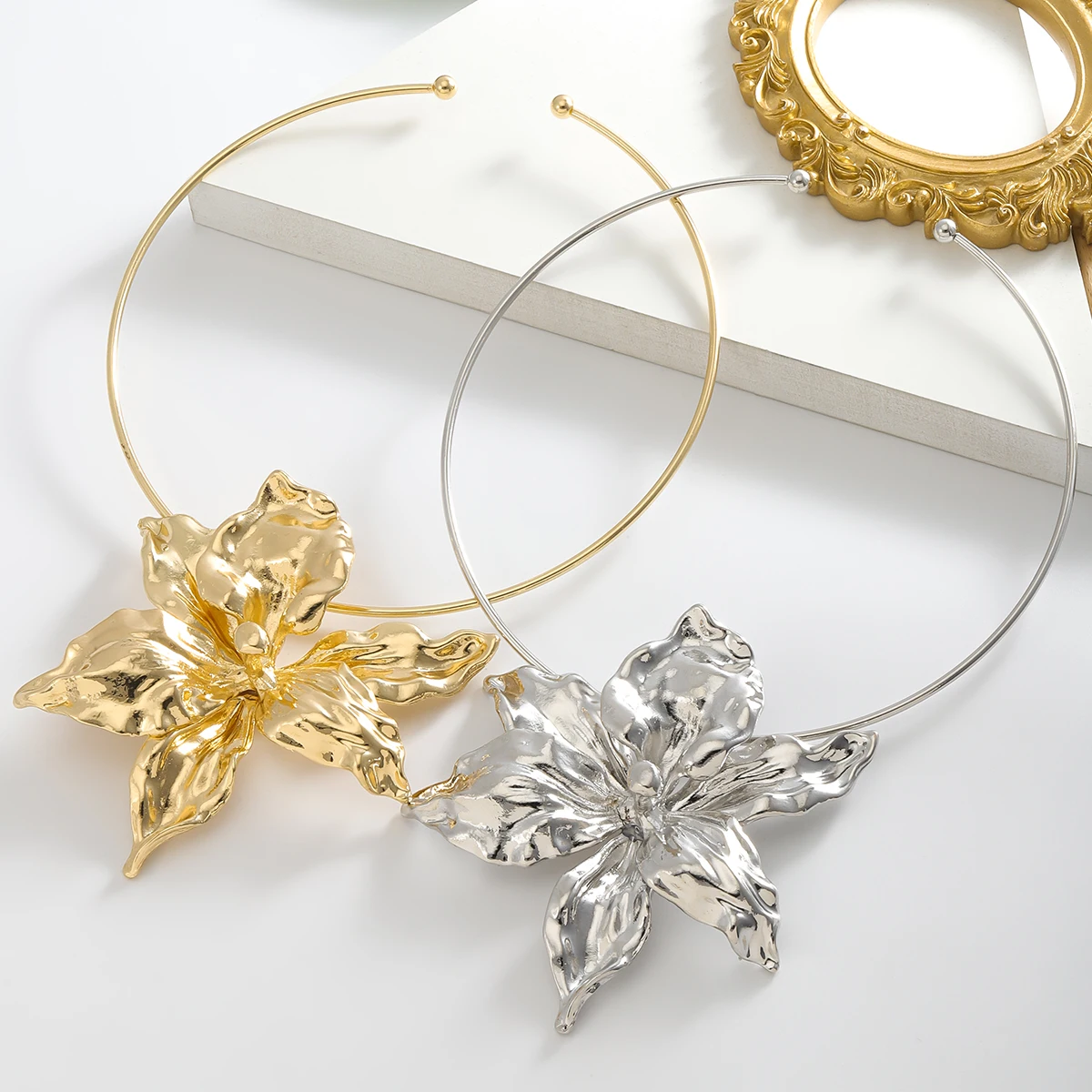 2024 Neues ZAA-Girlgo-Modisches Heavy-Metal-Stil, Legierung, Blumenkragen, elegant und edel, mehrere Farben erhältlich Image