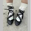 Dame Punk Metal Punk besetzt Design Balletts chuhe elegante schwarze Bowknot Design Schuhe Schnalle