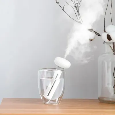USB tragbare Luftbe feuchter Home Office Flasche Aroma Diffusor Silent Mini Luftbe feuchter Cool Mist Maker mit buntem Licht