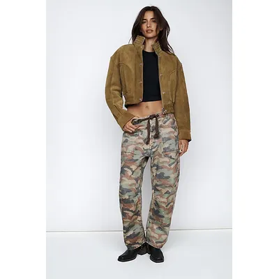 We The Free Moxie Printed Low-Slung Barrel Jeans at Free People, Size: 28