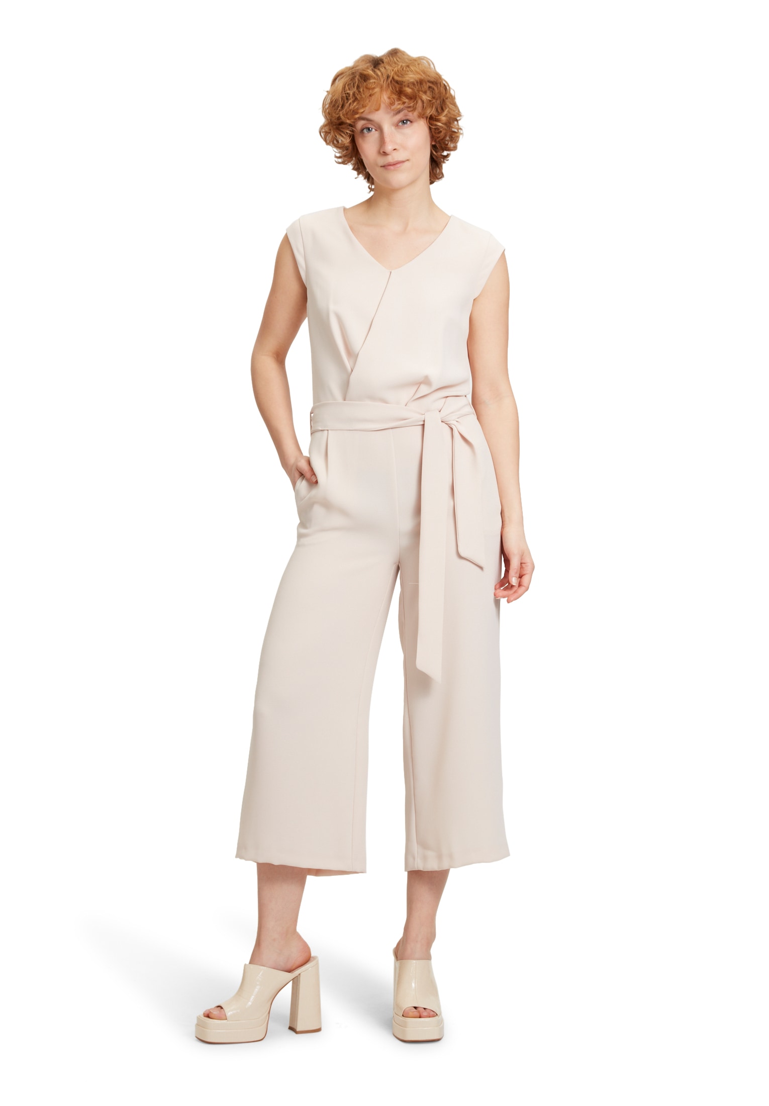 Overall CARTOON "Damen Jumpsuit mit Bindegürtel", Damen, Gr. 44, grau, Obermaterial: 100% Polyester. Futter: 100% Polyester., tailliert, V-Ausschnitt, Overalls, Design Image