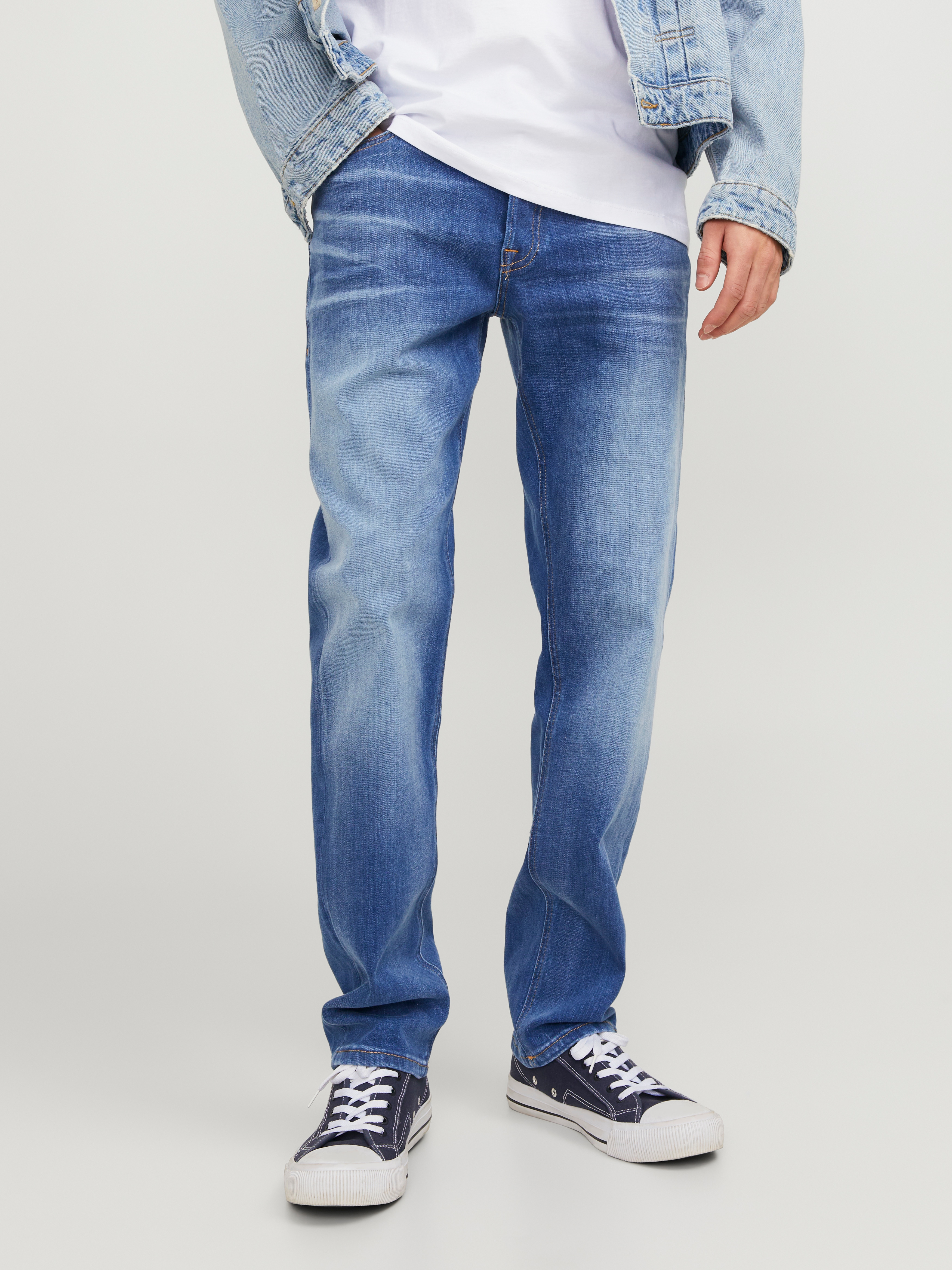 Tapered-fit-Jeans JACK & JONES "JJIMIKE JJORIGINAL CJ SN", Damen, Gr. 30, Länge 32, blau (blau, denim, wash), Denim/Jeans, Obermaterial: 98% Baumwolle, 2% Elasthan, Abriebeffekte, bequem, Jeans, mit Five-Pocket-Design