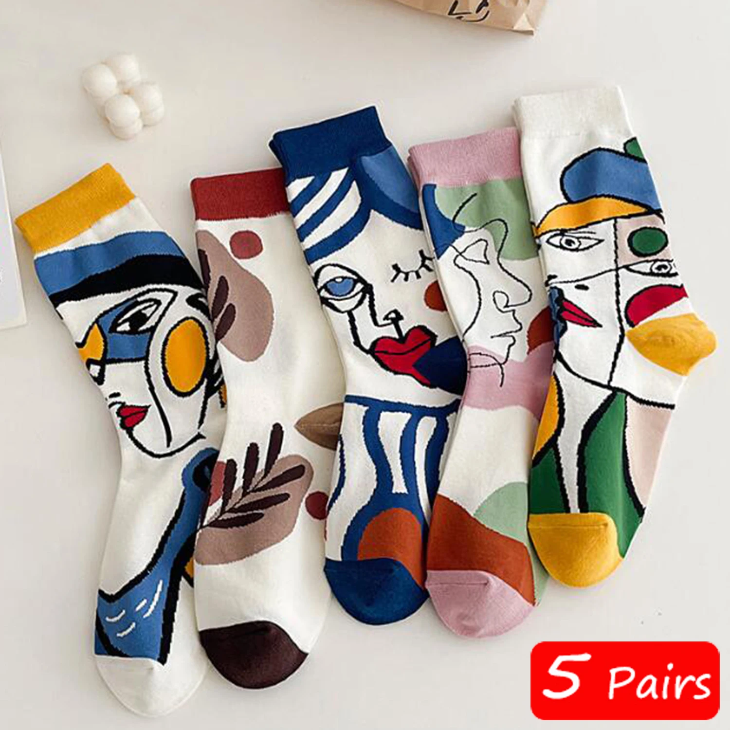 Set di 5 Paia di Calzini Divertenti da Donna, Calzini a Tubo Medio Carini ed Estetici, Calzini Kawaii con Cartoni Animati per Primavera ed Estate