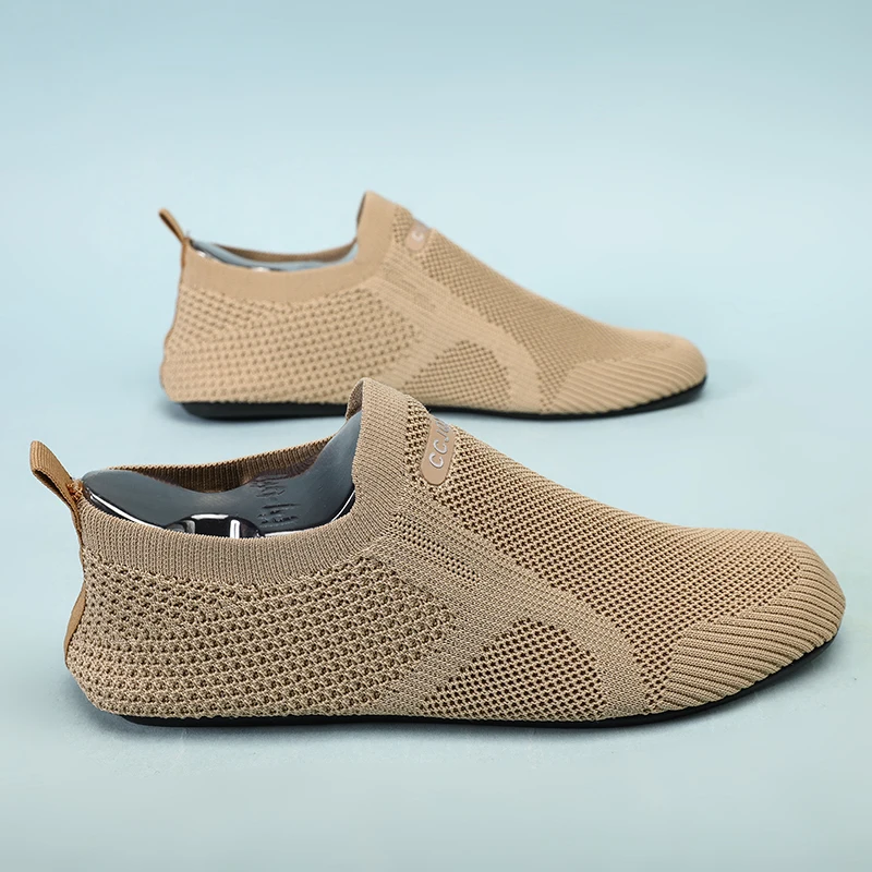 MAEDEF Herrenmode Mesh Hochwertige Wohnungen Wanderschuhe Atmungsaktive Outdoor Rutschfeste Freizeit-Slipper Sommerklassiker Herrenschuhe