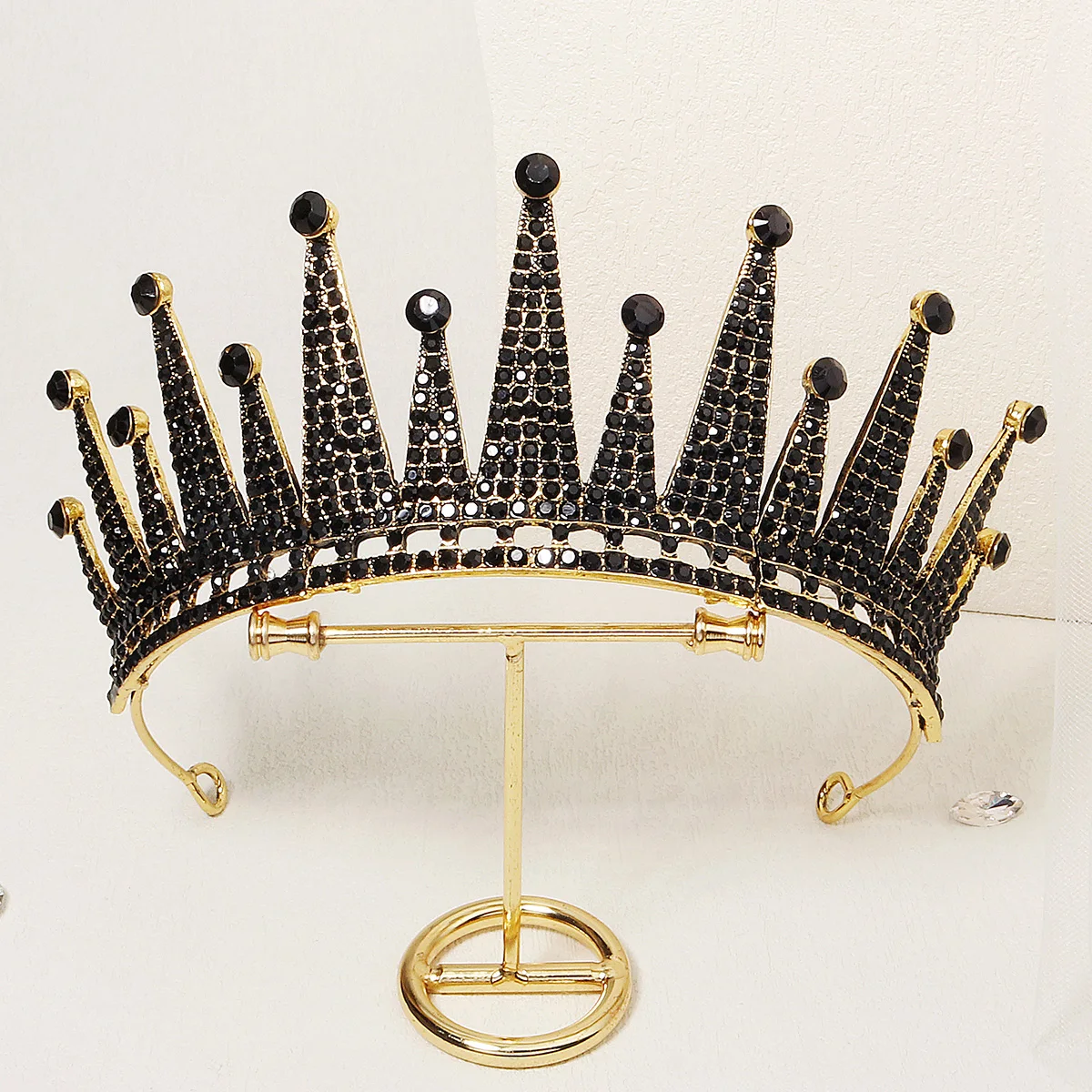 Vintage schwarze Strass Krone antike Gold Diademe und Kronen für Frauen Party Haarschmuck Abschluss ball Kopf bedeckung Geschenk Haarschmuck