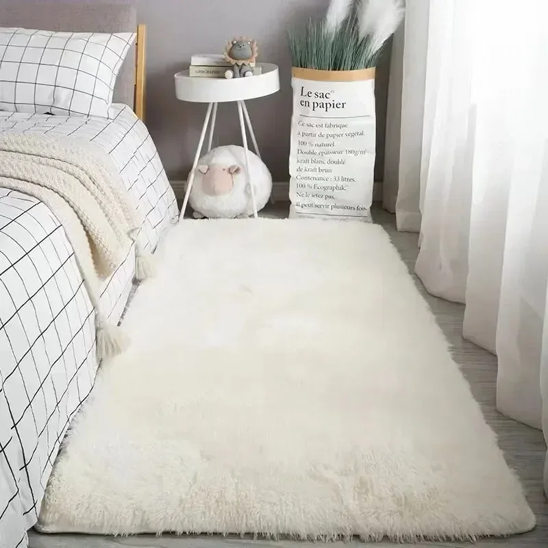 Flauschiger cremeweißer Schaffellteppich für Schlafzimmer- und Wohnzimmerdekoration – Seidenwollteppiche Teppiche für Schlafzimmer Kawaii-Teppich-Raumdekoration Image